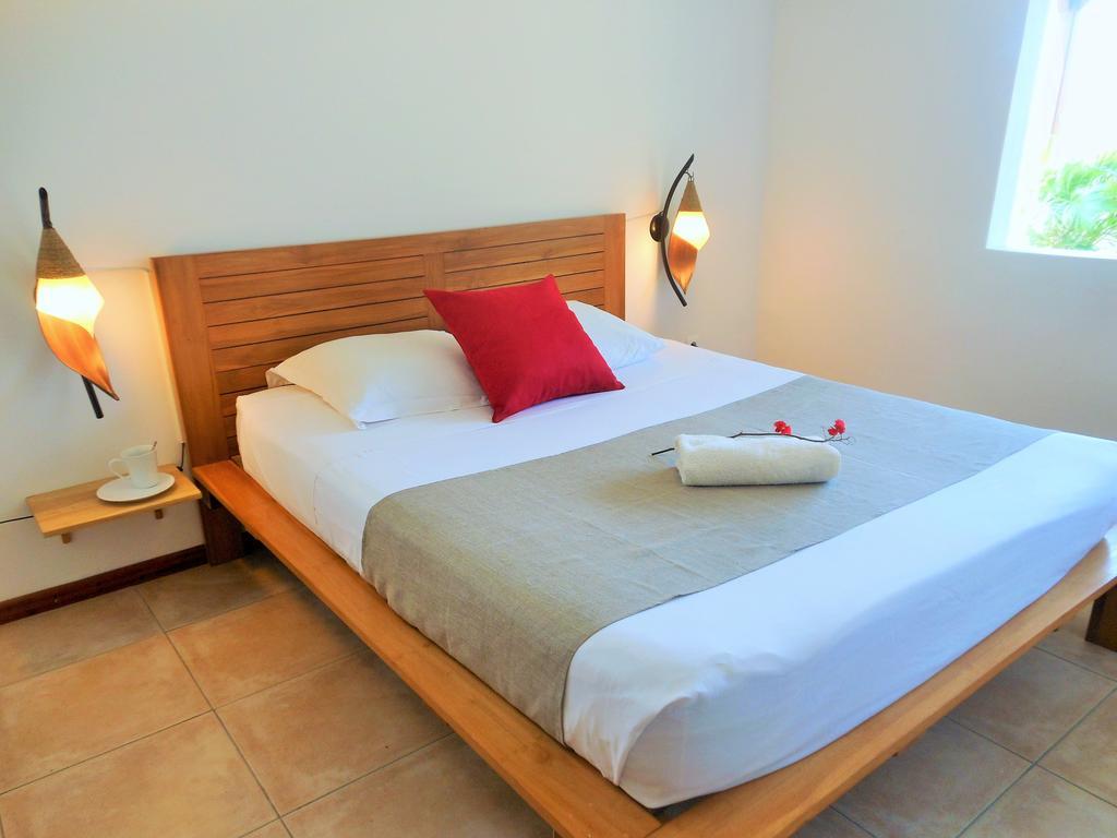 Le Pic De La Buse Apartment เลส์ อองซ์-ดิอาร์เลส ภายนอก รูปภาพ