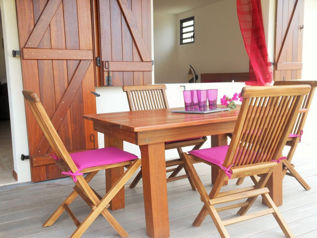 Le Pic De La Buse Apartment เลส์ อองซ์-ดิอาร์เลส ภายนอก รูปภาพ