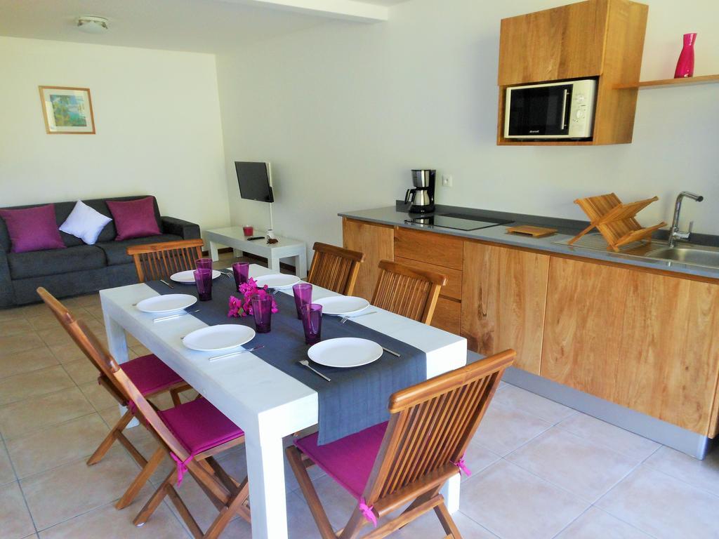 Le Pic De La Buse Apartment เลส์ อองซ์-ดิอาร์เลส ภายนอก รูปภาพ